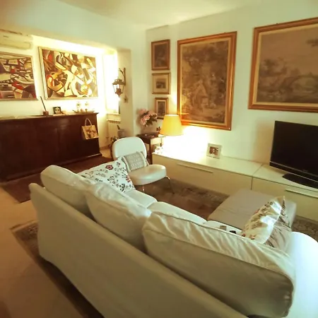 Silvy E Zazza' Apartment